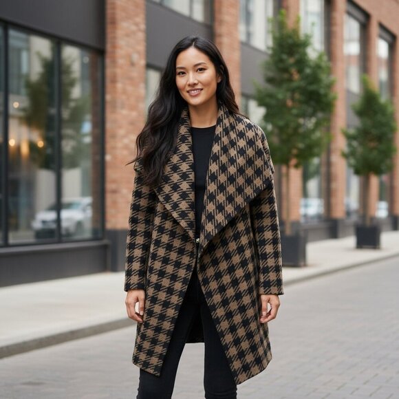 Harris Wharf London Houndstooth Plaid Blanket Coat with Belt - Picture 14 of 14